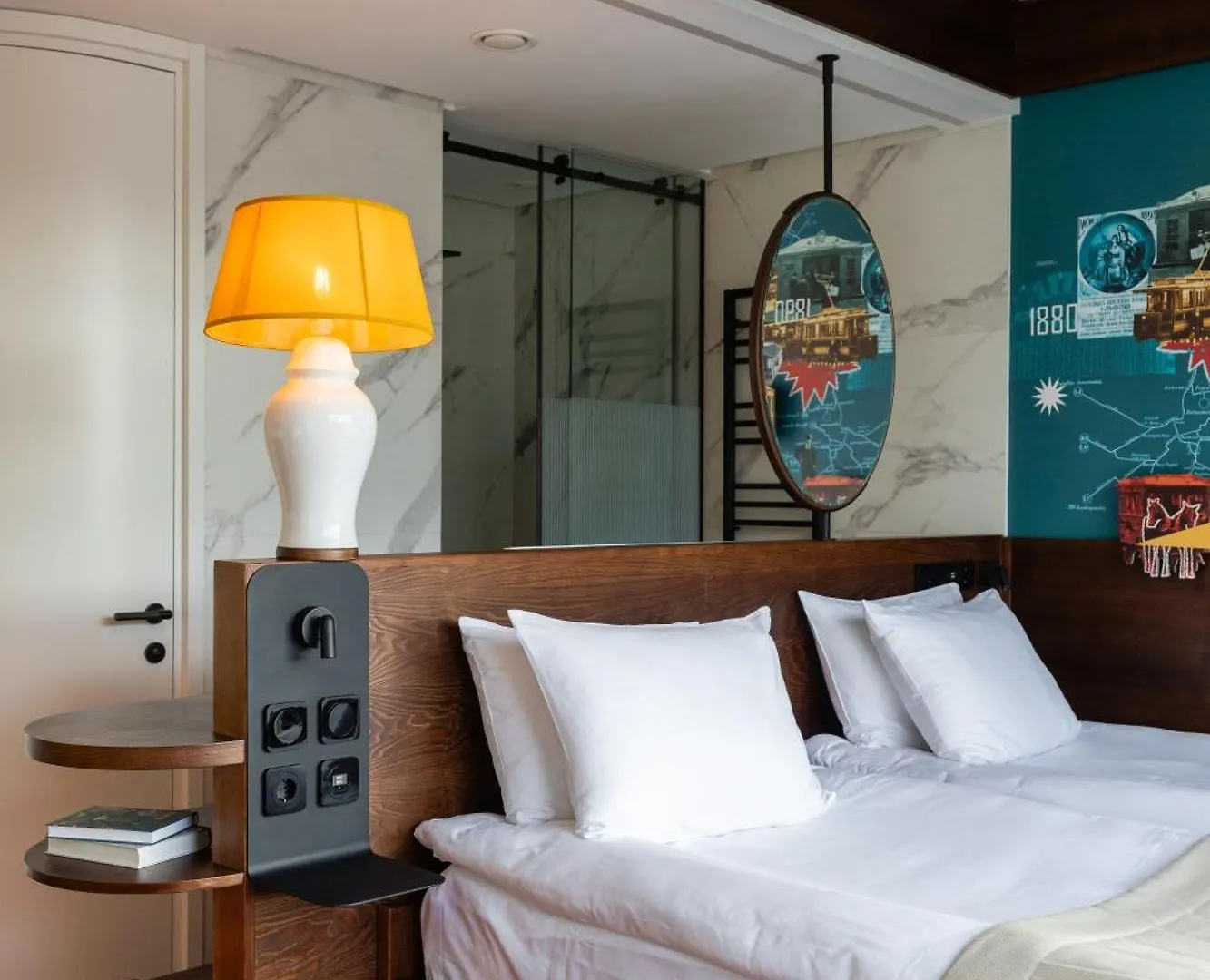 !Fest Hotel Rynok Square Lviv 0*,  Ukrayna